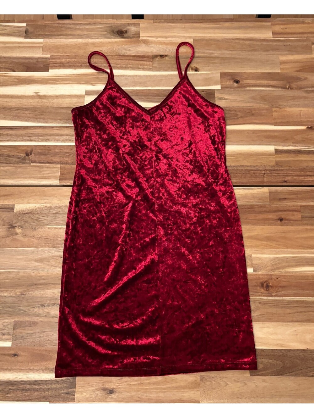 Popular21 Red Velvet Spaghetti Strap Dress Size L (2274)